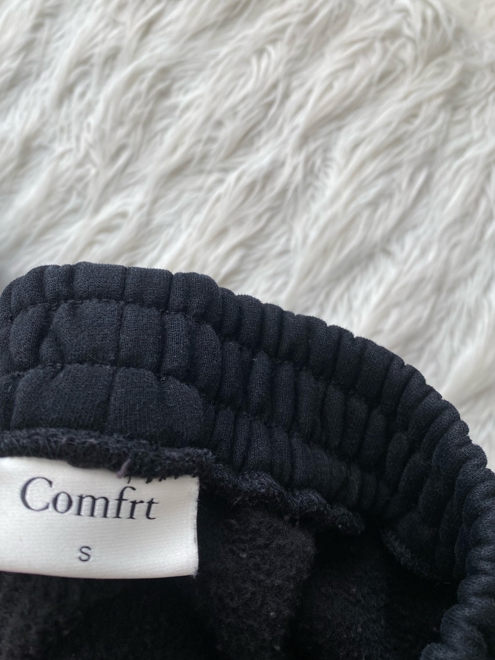 Comfrt | Black Signature Hoodie & Sweatpant Set - Picture 15 of 15